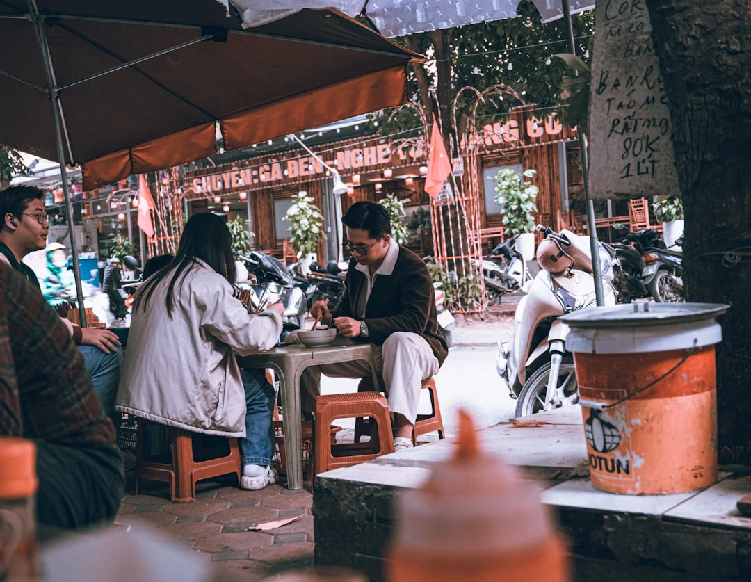 Sinh viên Việt Nam thi tiếng Anh chuẩn bị du học